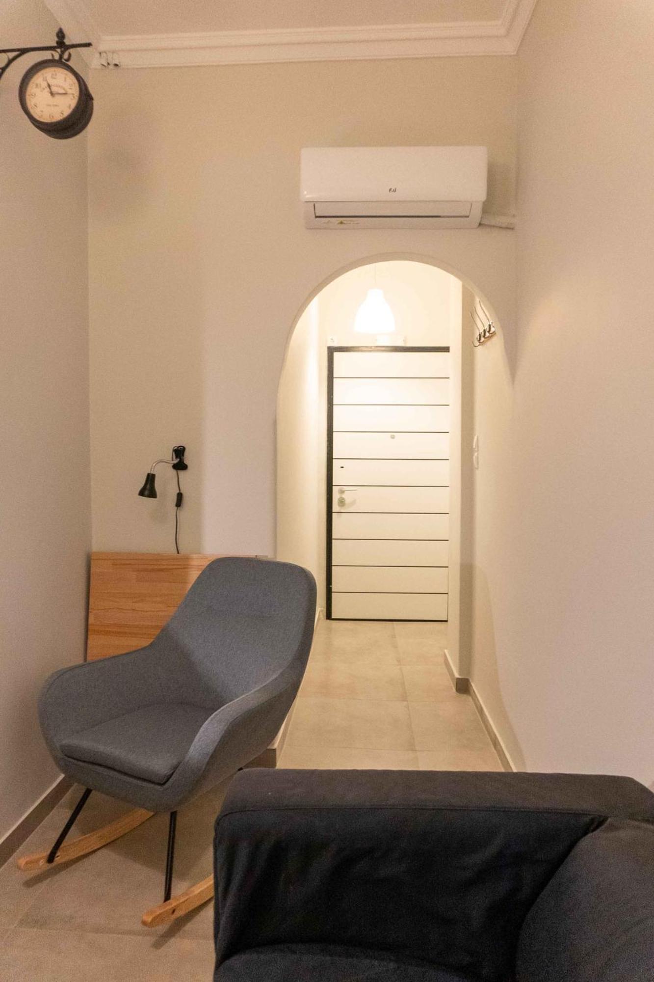 50 Steps Metro Kato Patisia Renovated Athens Apt Екстериор снимка