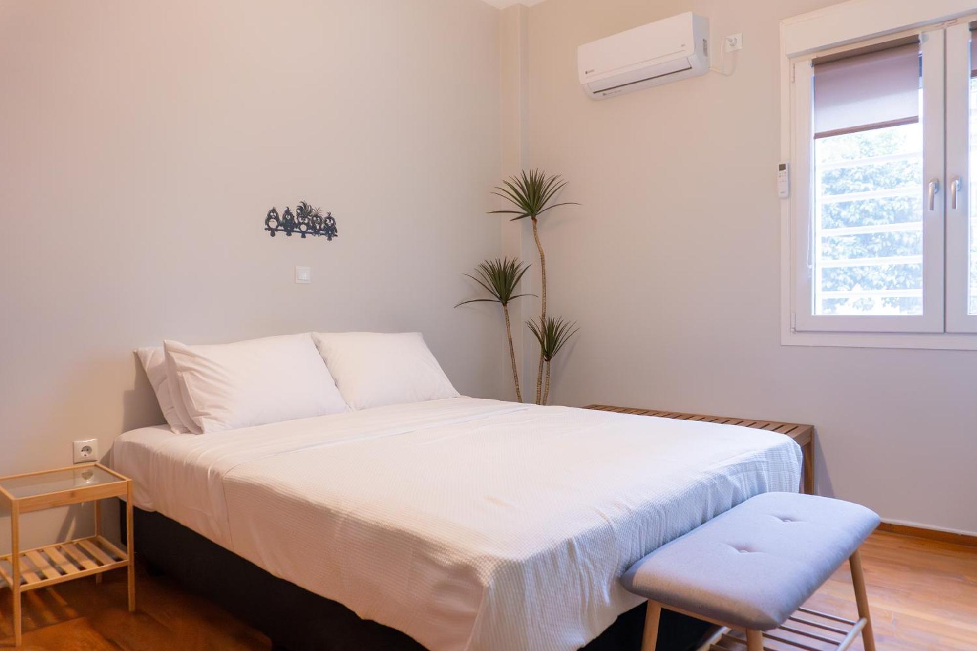 50 Steps Metro Kato Patisia Renovated Athens Apt Екстериор снимка