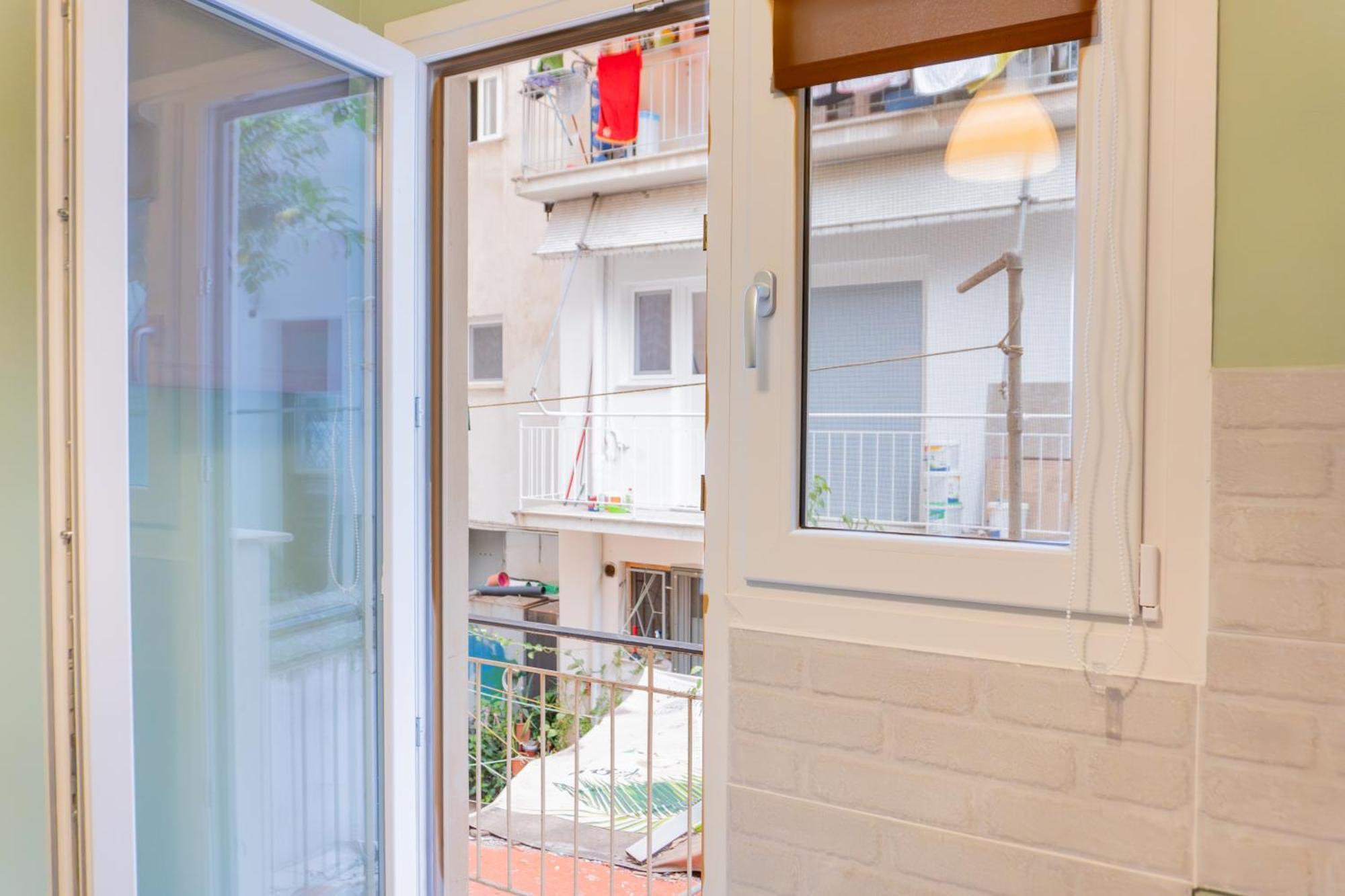 50 Steps Metro Kato Patisia Renovated Athens Apt Екстериор снимка