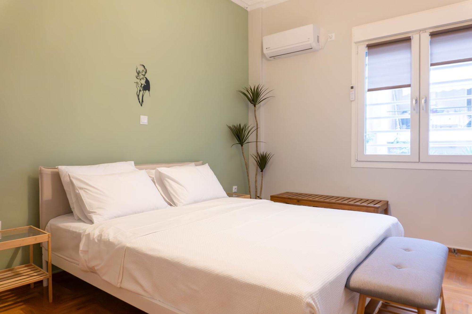 50 Steps Metro Kato Patisia Renovated Athens Apt Екстериор снимка